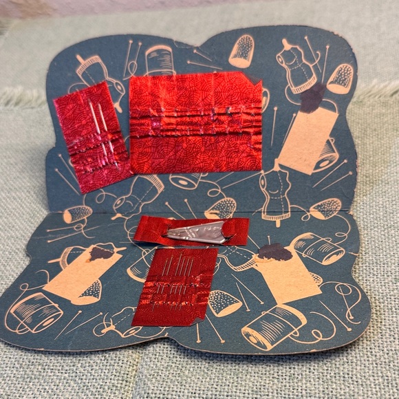 Vintage Needle Book with Colorful Graphics - Picture 11 of 16